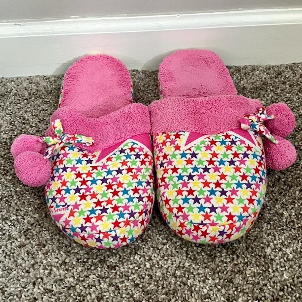 Victoria's Secret Slippers - Size Medium